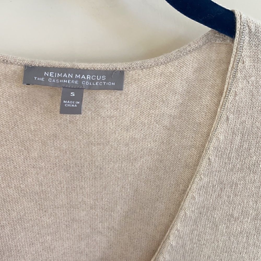 Neiman Marcus Cashmere Womens Sweater - Picture 4 of 8